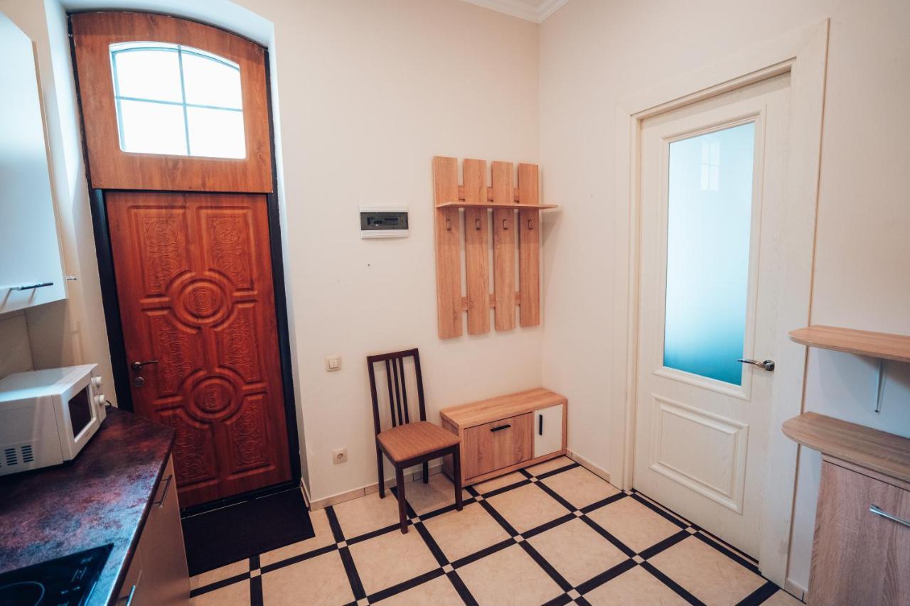 Wonderful Flat On City Center Ужгород Экстерьер фото